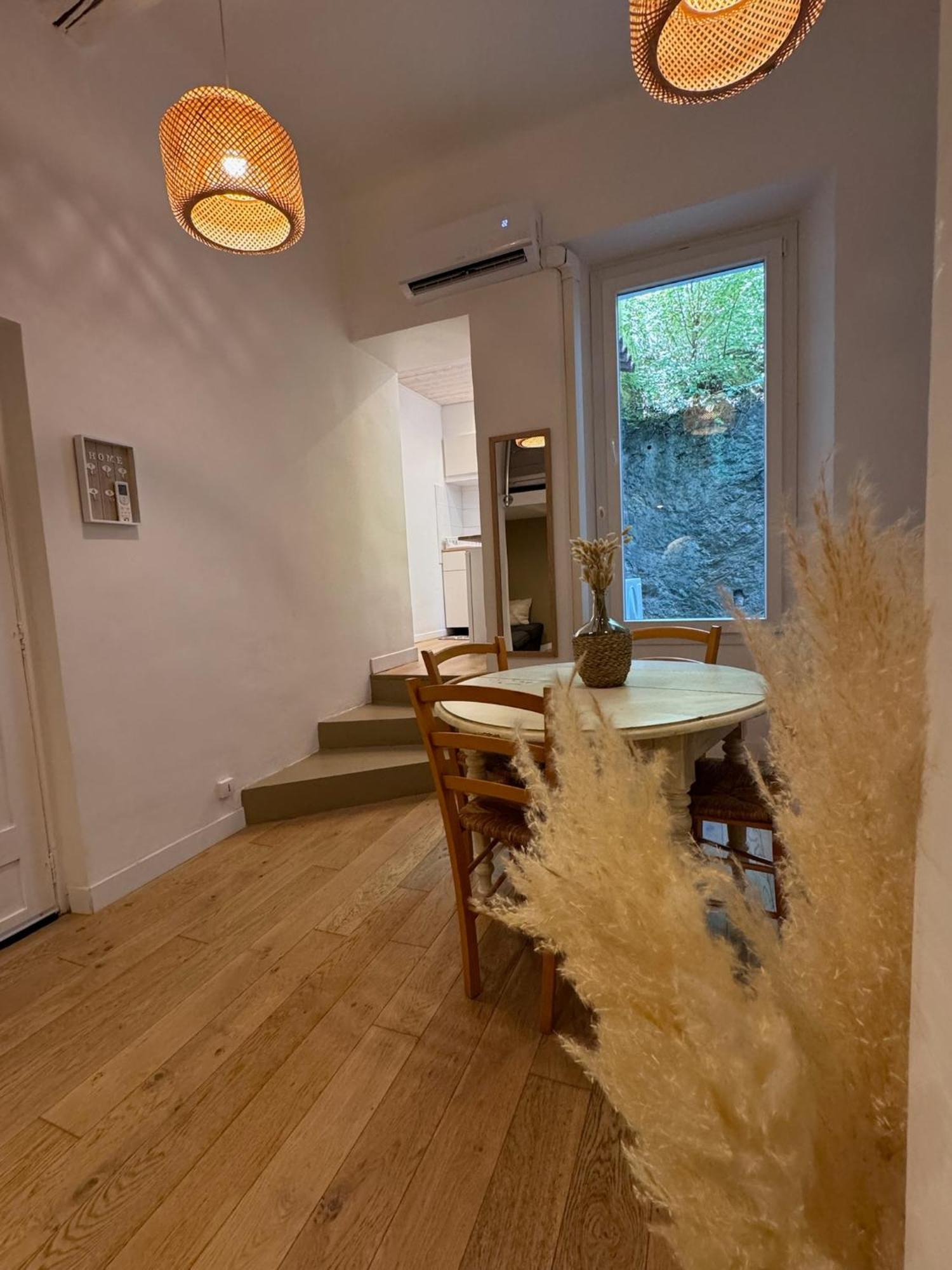 Charmant Studio 耶尔 外观 照片